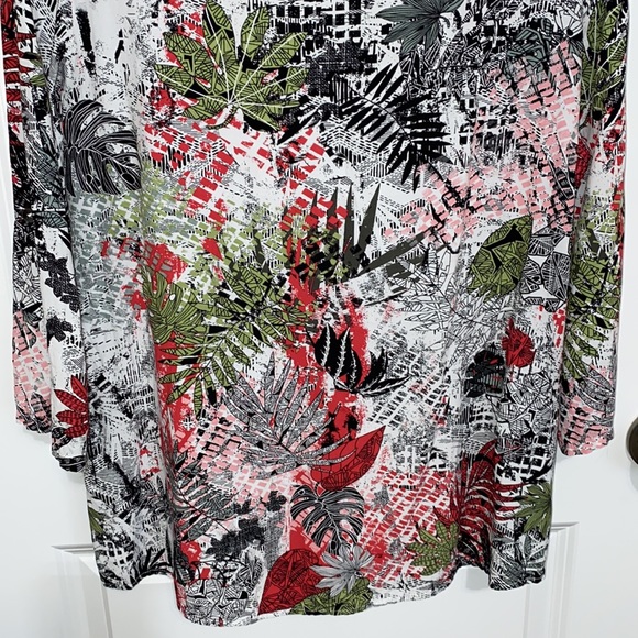 Vintage Northern Reflections Leaf Theme Top - Picture 6 of 8